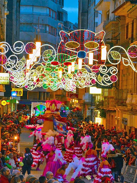 Iluminação carnavalesca em Pontevedra