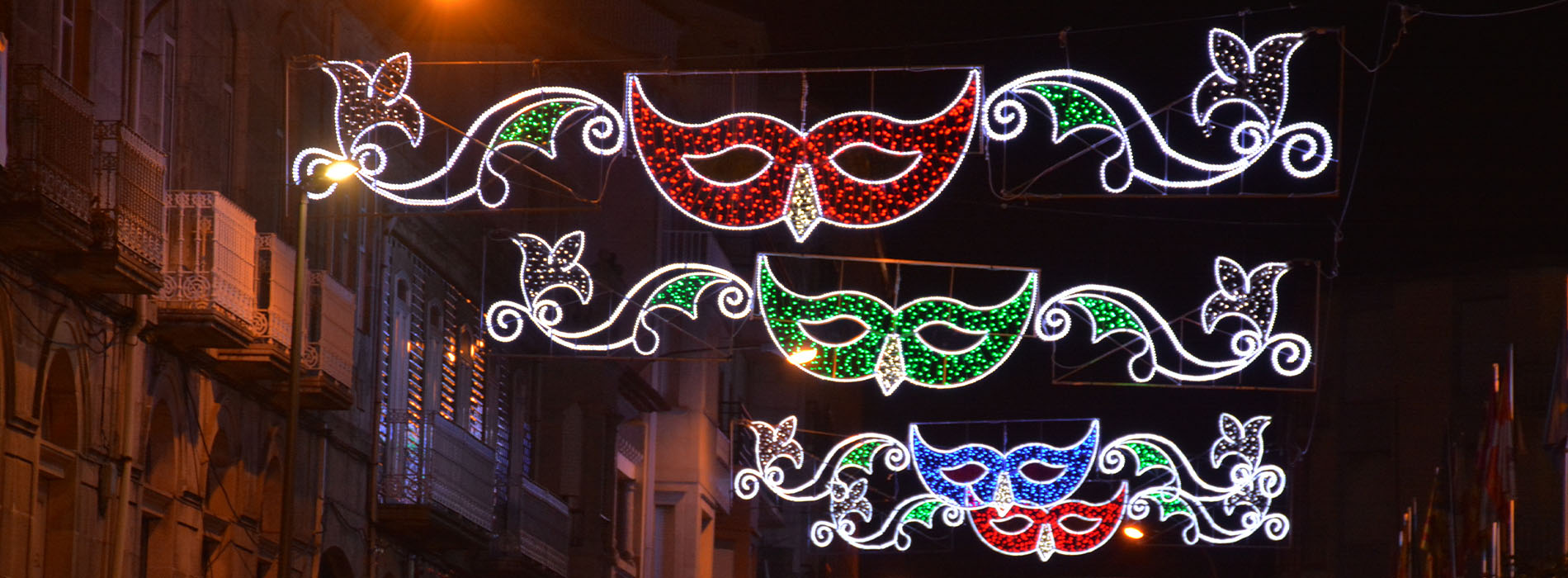 Electromi�o, iluminaci�n de entroido